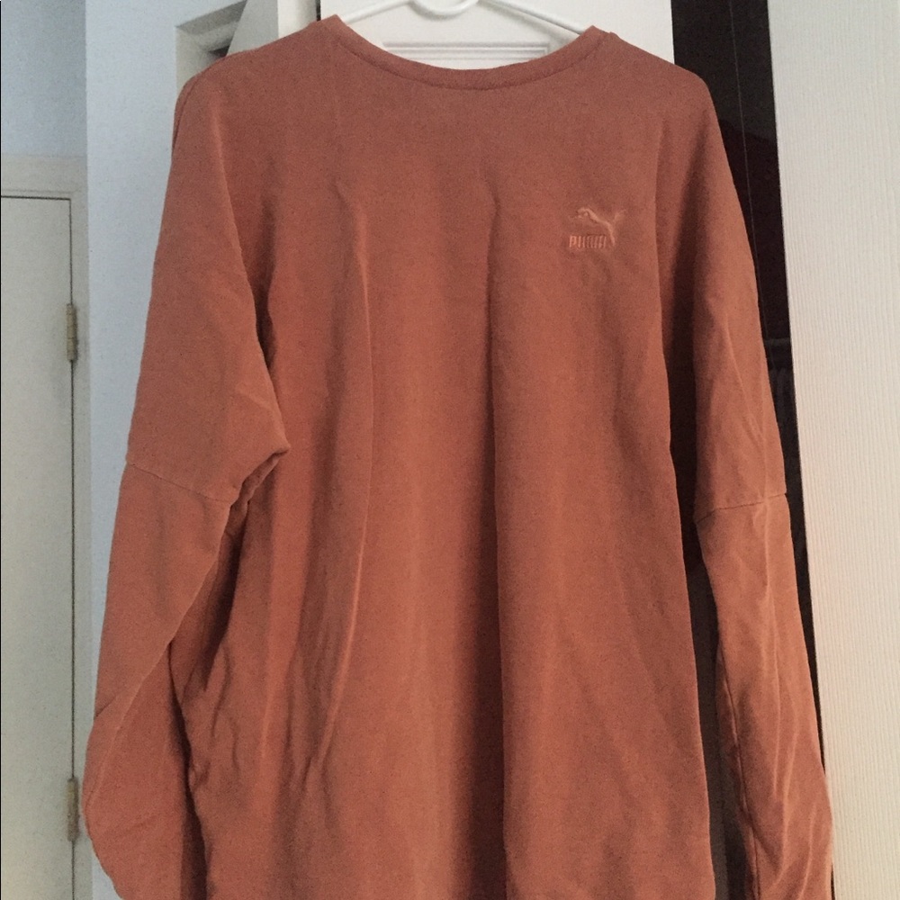 Vintage Exclusive Salmon Colored Puma Sweatshirt